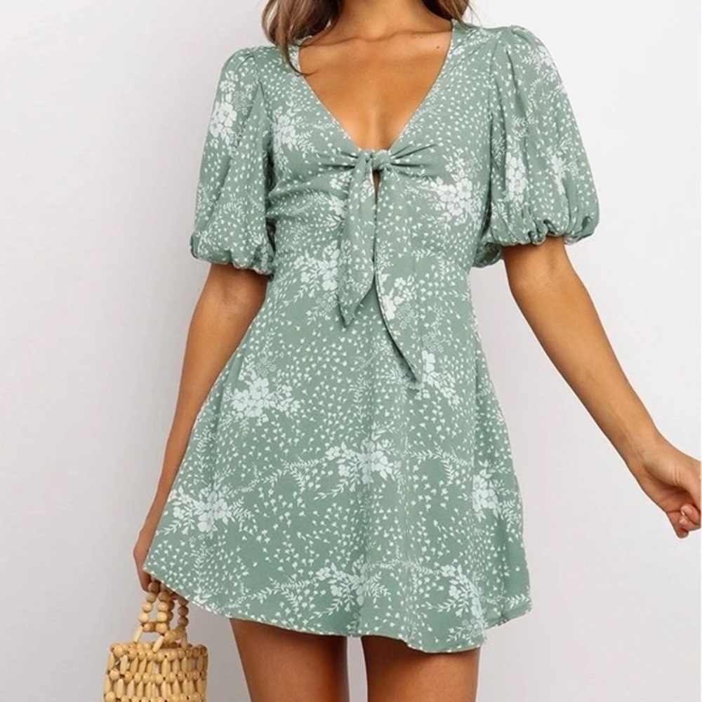 SHEIN Sage Green Floral Tie-Front Puff Sleeve Mini Dress